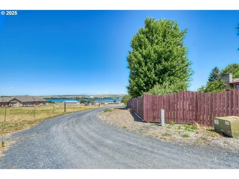 81765 Lee Estates Lane Umatilla OR 97882