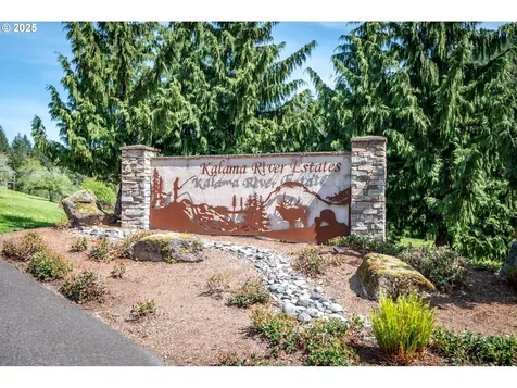 575 Agate Creek Drive Kalama WA 98625