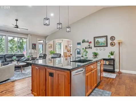 575 Agate Creek Drive Kalama WA 98625