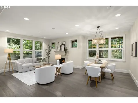 4521 Trillium Woods Lake Oswego OR 97035
