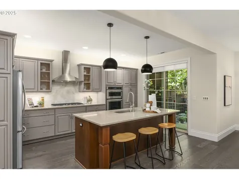 4521 Trillium Woods Lake Oswego OR 97035