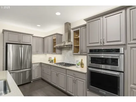 4521 Trillium Woods Lake Oswego OR 97035