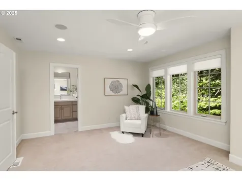 4521 Trillium Woods Lake Oswego OR 97035