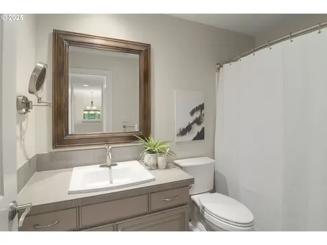 4521 Trillium Woods Lake Oswego OR 97035