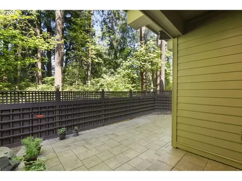 4521 Trillium Woods Lake Oswego OR 97035