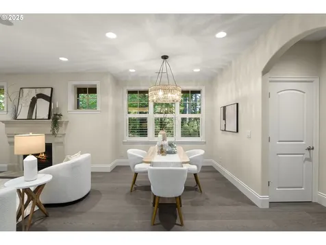 4521 Trillium Woods Lake Oswego OR 97035