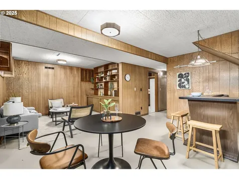 1035 NE 176th Avenue Portland OR 97230