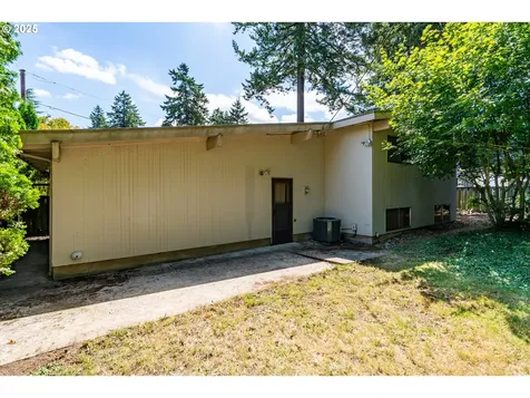 1035 NE 176th Avenue Portland OR 97230