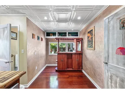 1112 S 6th Street Cottage Grove OR 97424