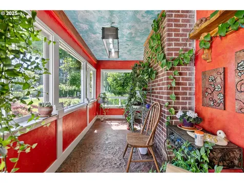 1112 S 6th Street Cottage Grove OR 97424