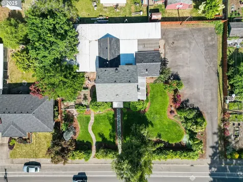 1112 S 6th Street Cottage Grove OR 97424