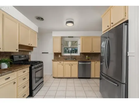 5618 NE 37th Avenue Portland OR 97211