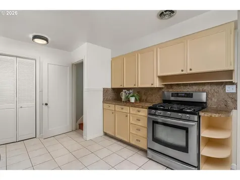 5618 NE 37th Avenue Portland OR 97211