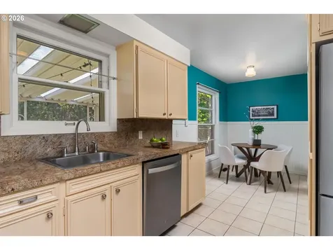 5618 NE 37th Avenue Portland OR 97211