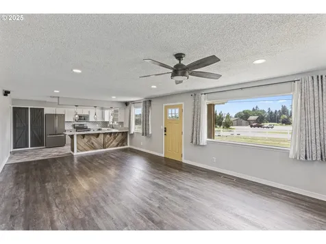 33549 Wikstrom Road Scappoose OR 97056
