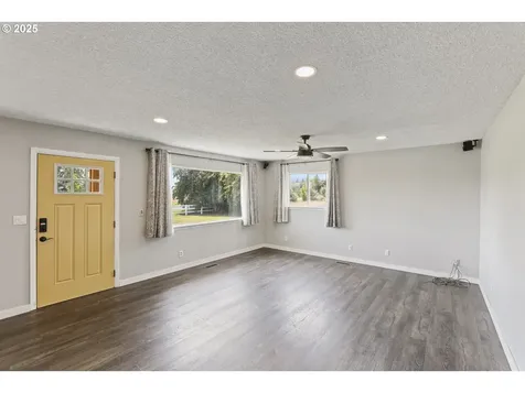 33549 Wikstrom Road Scappoose OR 97056