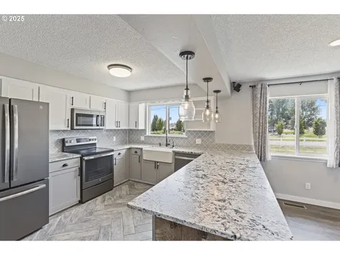 33549 Wikstrom Road Scappoose OR 97056