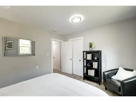 6574 SW Florence Lane Portland OR 97223