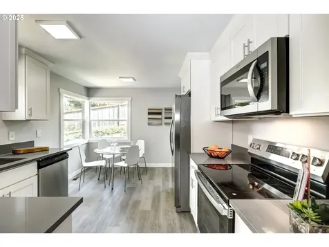 6574 SW Florence Lane Portland OR 97223