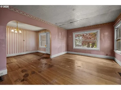 6356 N Denver Avenue Portland OR 97217
