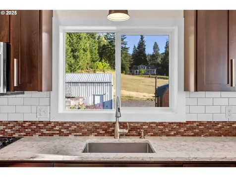 6477 Elkhead Road Yoncalla OR 97499