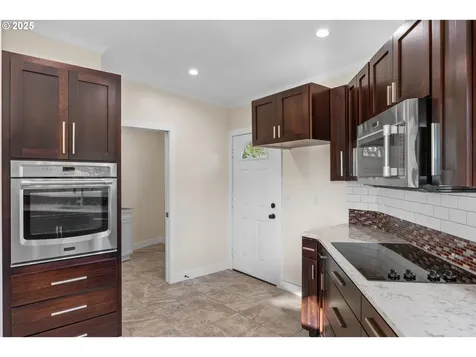6477 Elkhead Road Yoncalla OR 97499