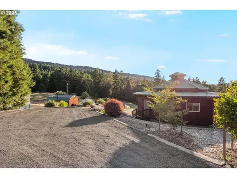 6477 Elkhead Road Yoncalla OR 97499