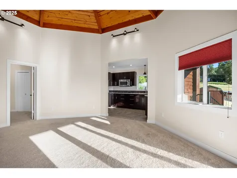 6477 Elkhead Road Yoncalla OR 97499