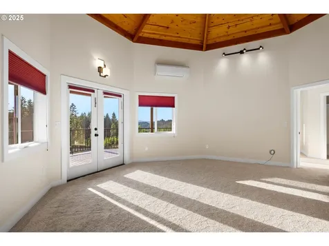6477 Elkhead Road Yoncalla OR 97499