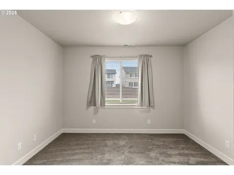 1895 NW Charles Street Mcminnville OR 97128