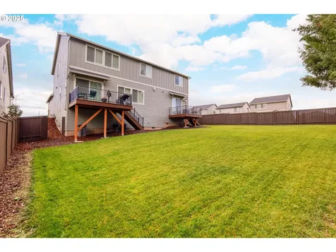 1895 NW Charles Street Mcminnville OR 97128