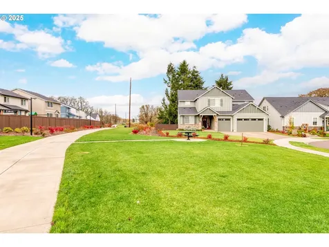 1895 NW Charles Street Mcminnville OR 97128