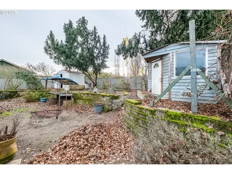 4454 York Avenue NE Salem OR 97305