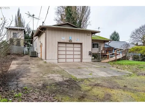 4454 York Avenue NE Salem OR 97305