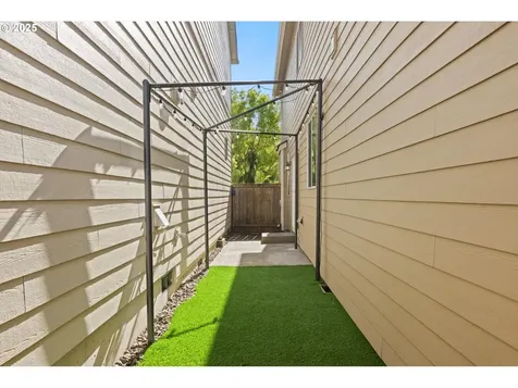 16865 SW Romeo Terrace Portland OR 97224