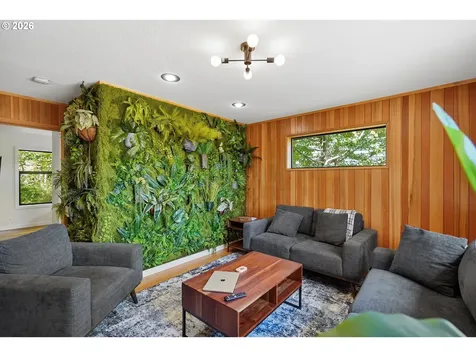 4807 SE Rex Drive Portland OR 97206