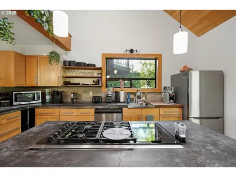 4807 SE Rex Drive Portland OR 97206