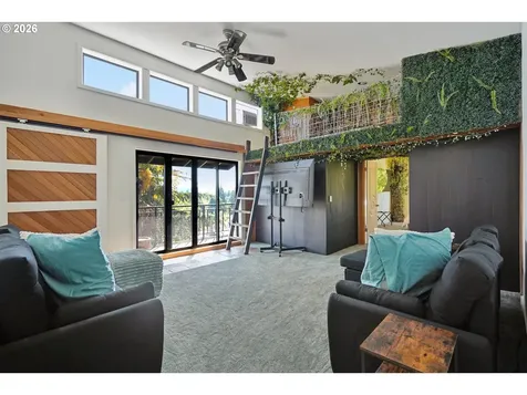 4807 SE Rex Drive Portland OR 97206