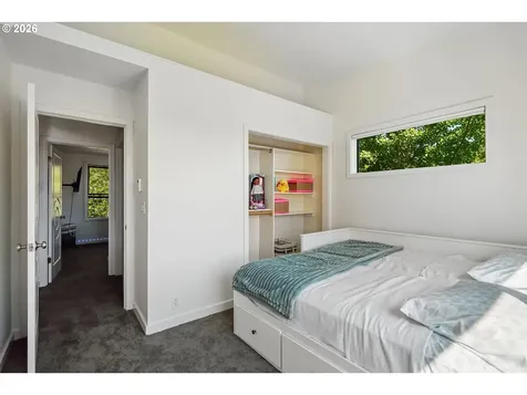 4807 SE Rex Drive Portland OR 97206