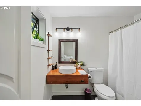 4807 SE Rex Drive Portland OR 97206