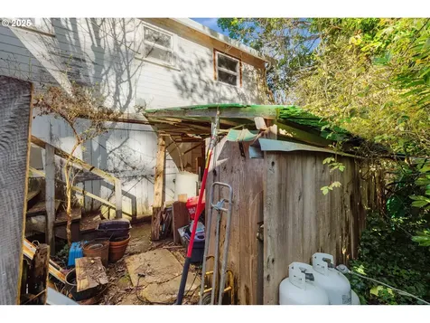 740 E 3rd Street Coquille OR 97423