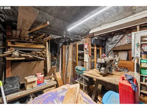 740 E 3rd Street Coquille OR 97423