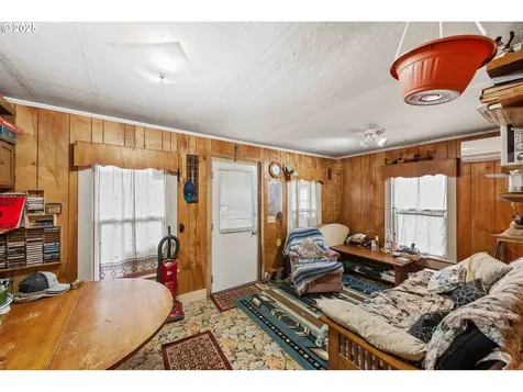 740 E 3rd Street Coquille OR 97423