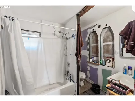 740 E 3rd Street Coquille OR 97423