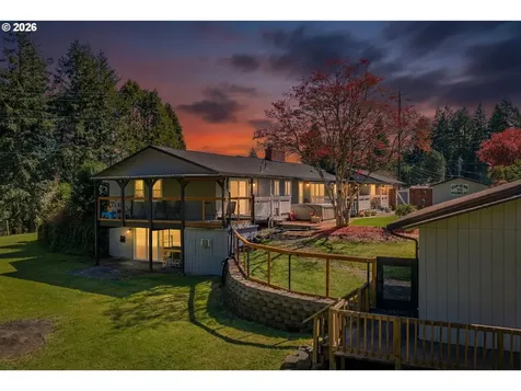 100 W 17th Street Coquille OR 97423