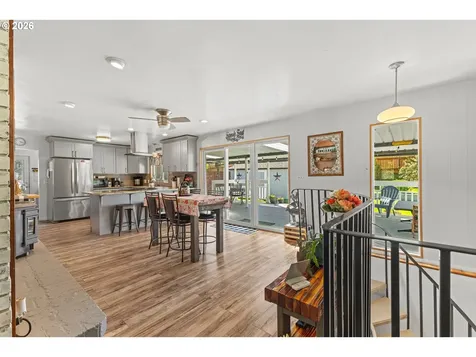 100 W 17th Street Coquille OR 97423