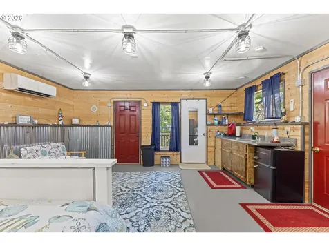 100 W 17th Street Coquille OR 97423