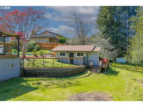 100 W 17th Street Coquille OR 97423