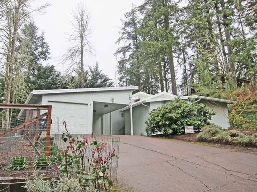 1975 W 34th Avenue Eugene OR 97405