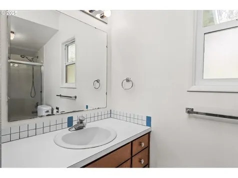 1975 W 34th Avenue Eugene OR 97405